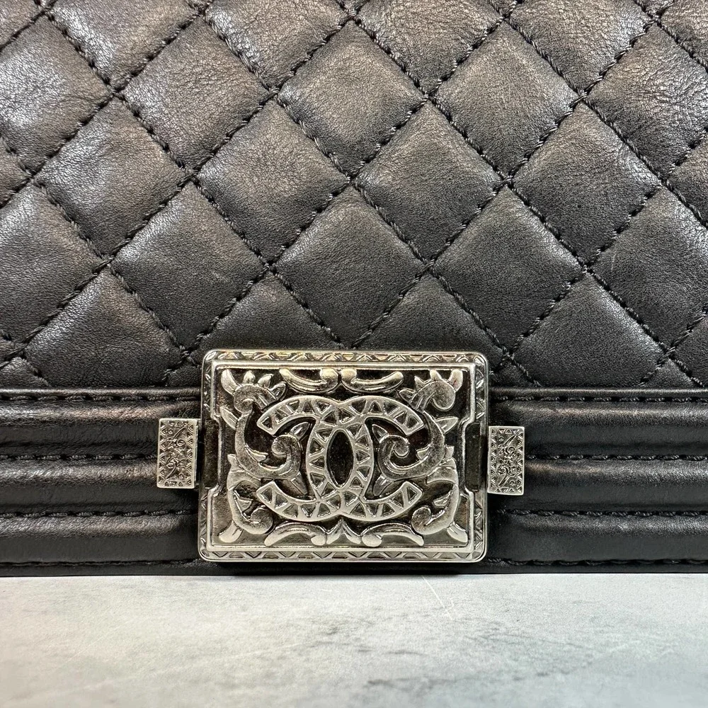 ❌❌ Chanel Boy Bag Metal Old Medium Classic Quilted Black Flap CC Leboy Calfskin - Picture 5 of 16
